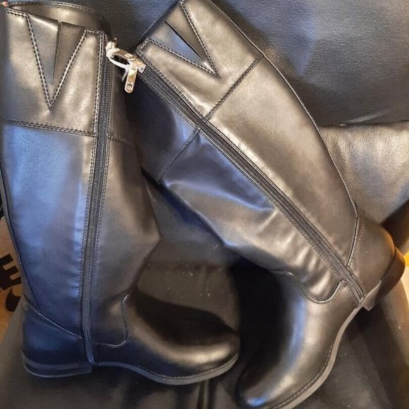 NEW ! Tommy Hilfiger Women's Shano Wide Calf Classic Riding Boot Black Size 9 - Picture 3 of 6